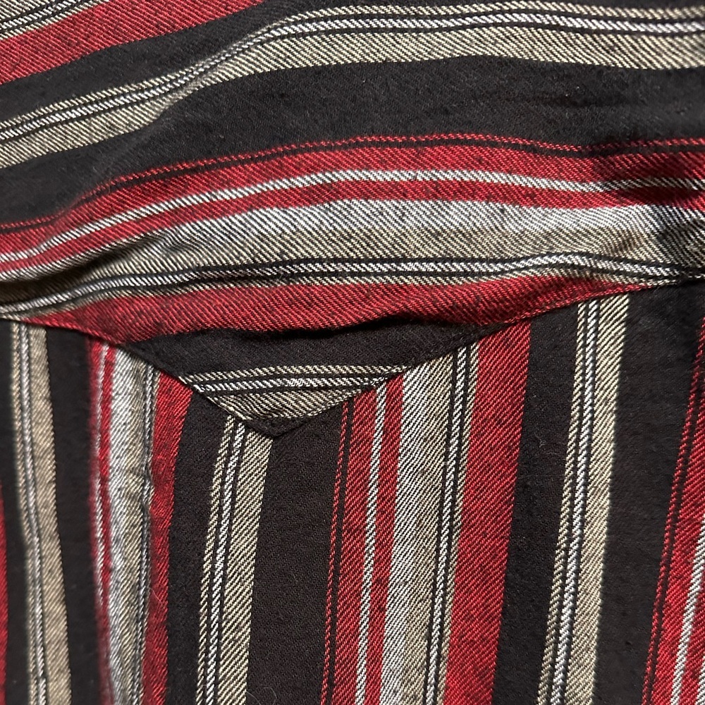 Vintage Wrangler red and black striped pearl snap button down long sleeve - Picture 8 of 8